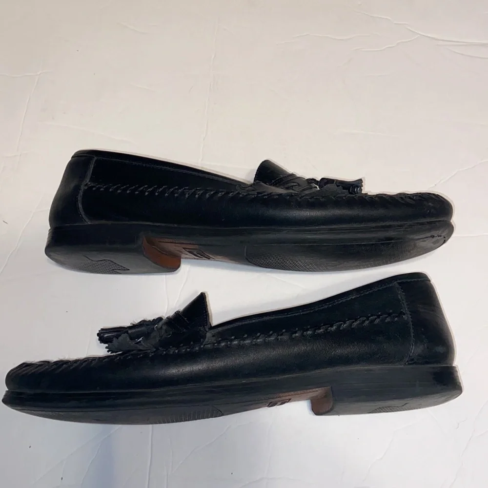 Giorgio Brutini black weave and tassel loafers size 12D